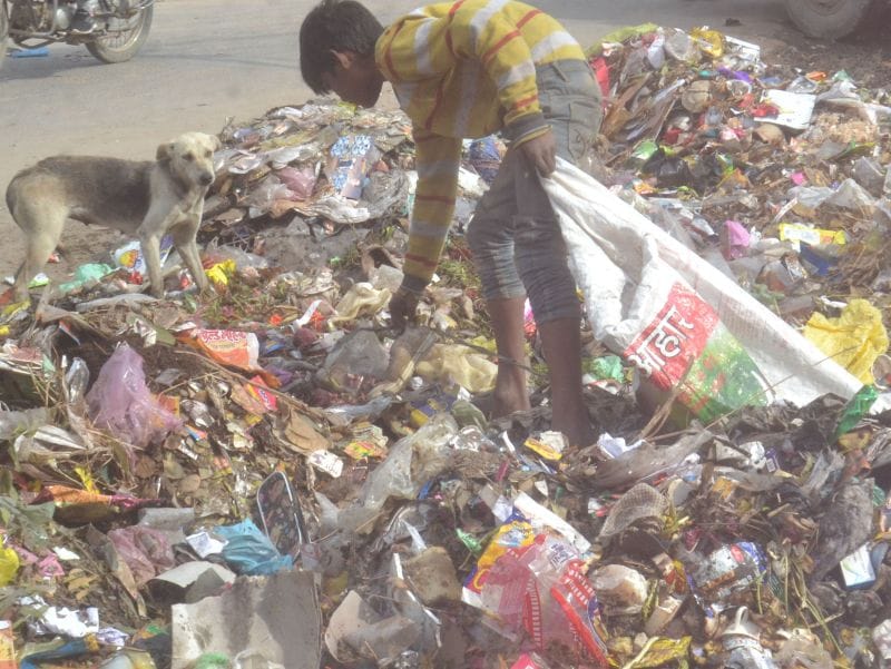 करोड़ों खर्च के बाद भी सर्वेक्षण में पिछड़ा एटा