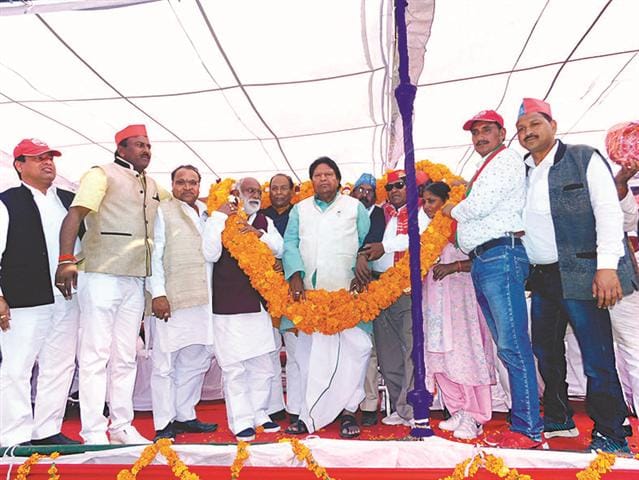 Now Mahagtbndn own show rally