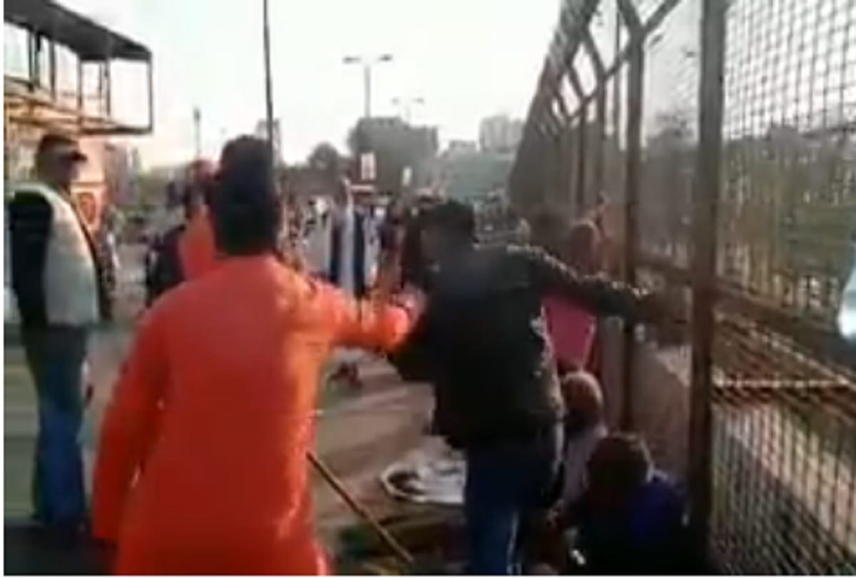 dry fruit selling kashmiri guy beaten by locals video went viral