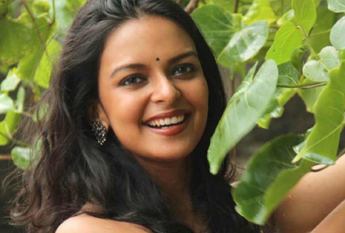 bidita bag comment on section 370 and wedding with kashmiri girls