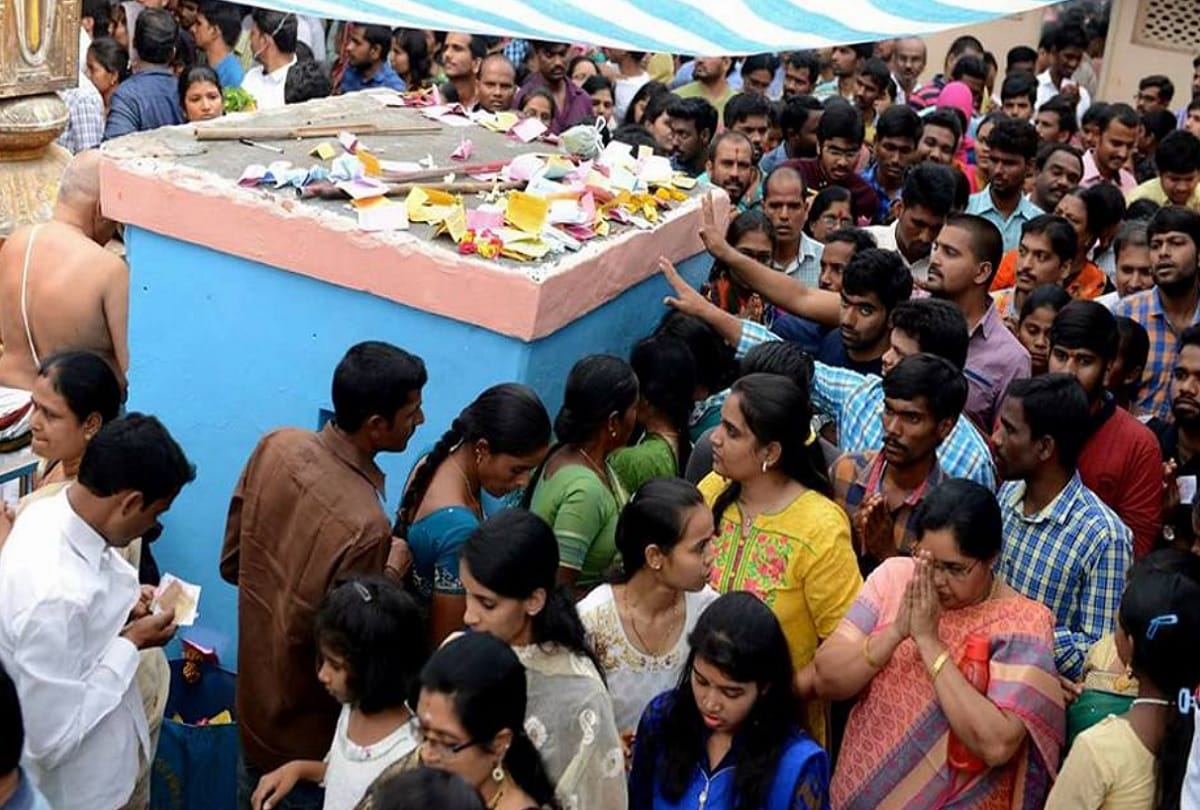 Visa temple who fulfills your wish of getting a visa on your passport Chilkur Balaji Temple