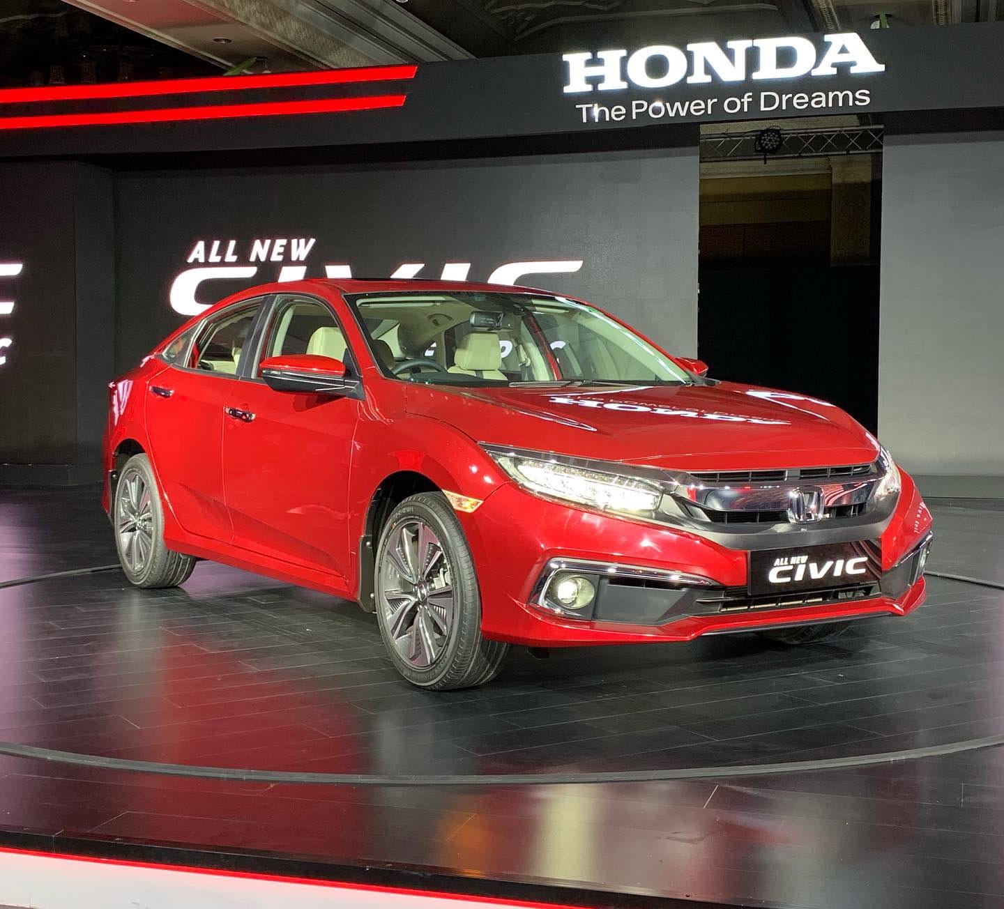 comparison between Honda Civic and Toyota Corolla Altis, which one has best mileage and low price