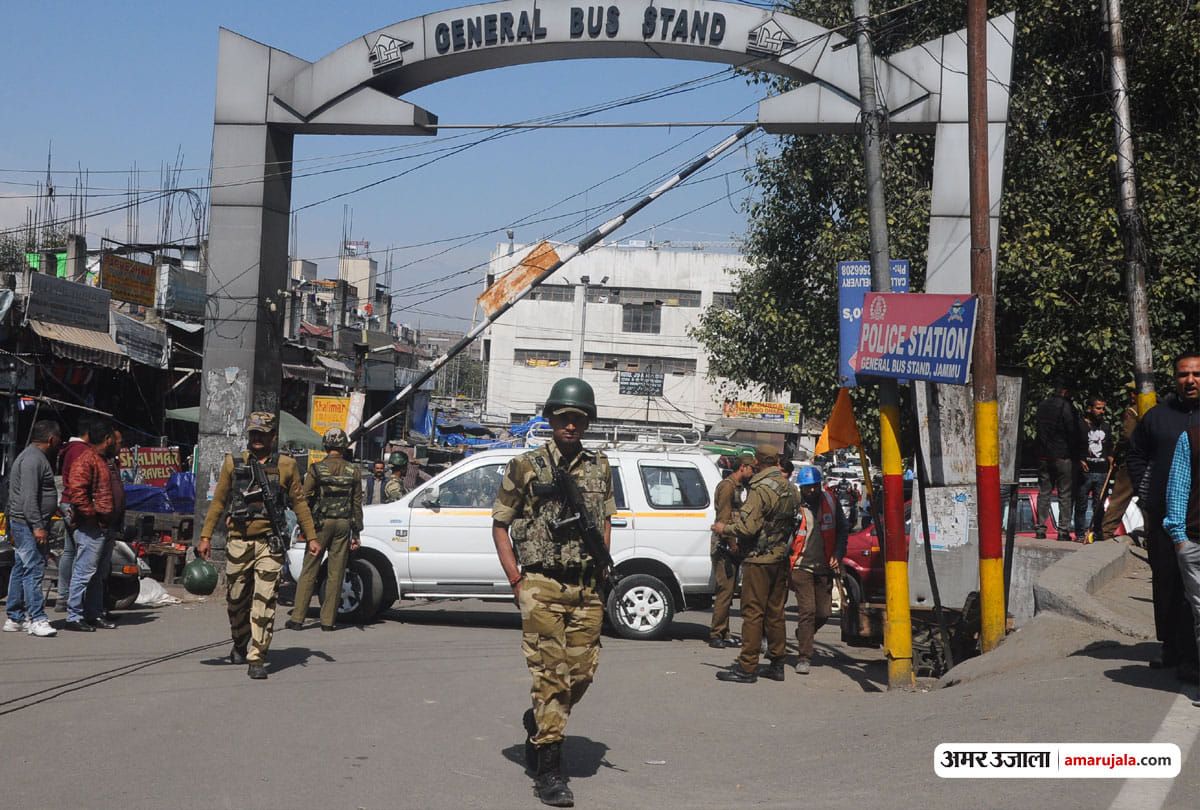 Jammu Bus Stand Grenade Blast: Hizbul Militant Yasir Javed Bhatt arrested from Kulgam