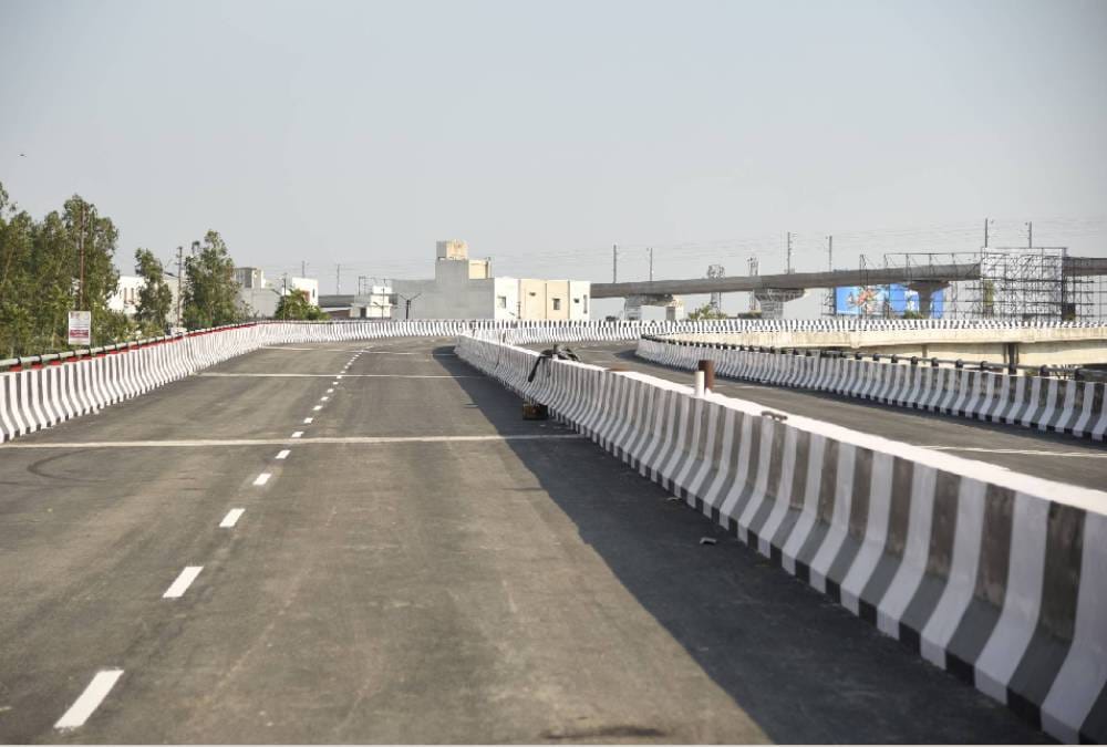 GIft of 9784 crore to the capital