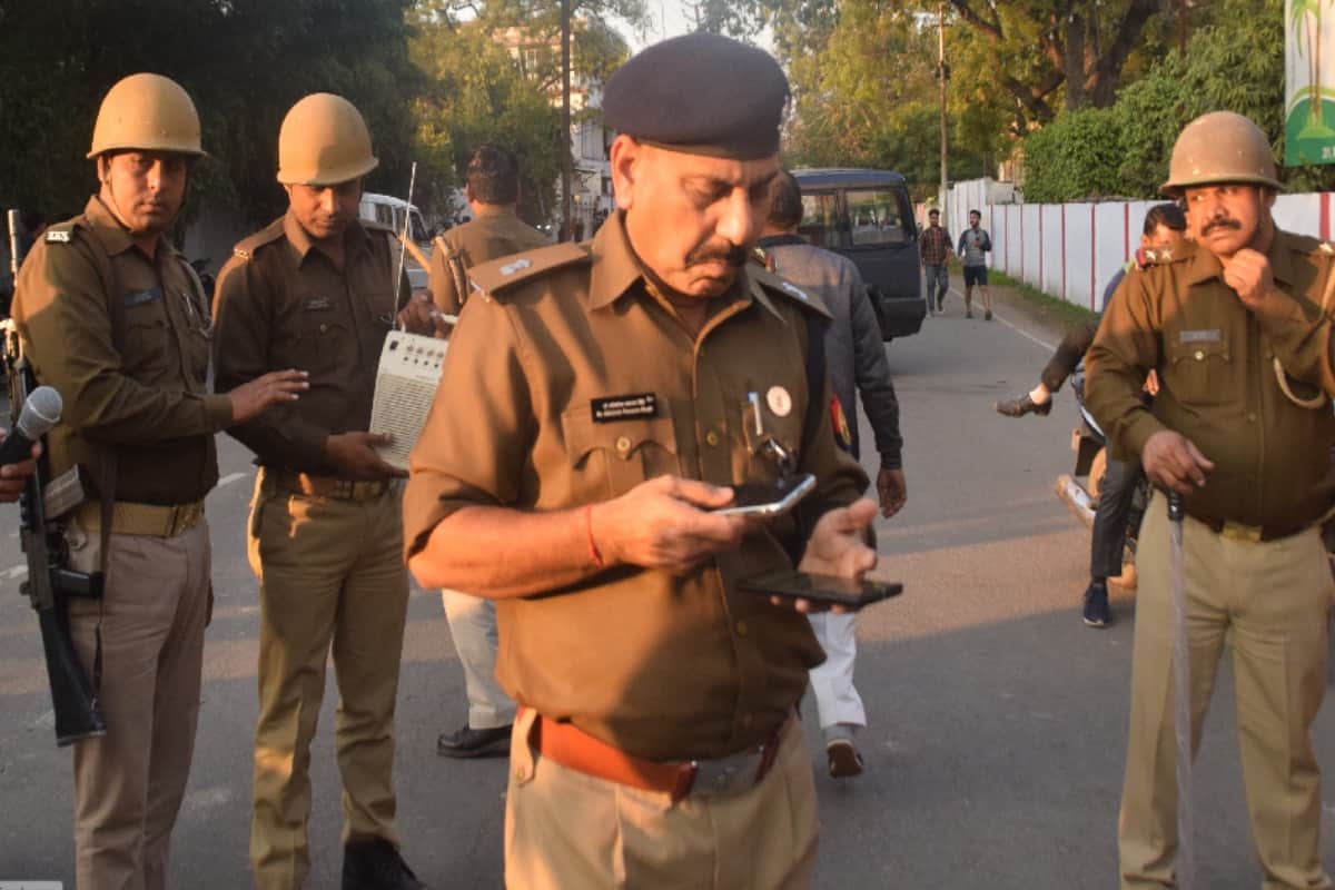 Meerut bawal, Illegal occupation of six bungalows in cantt area at Meerut