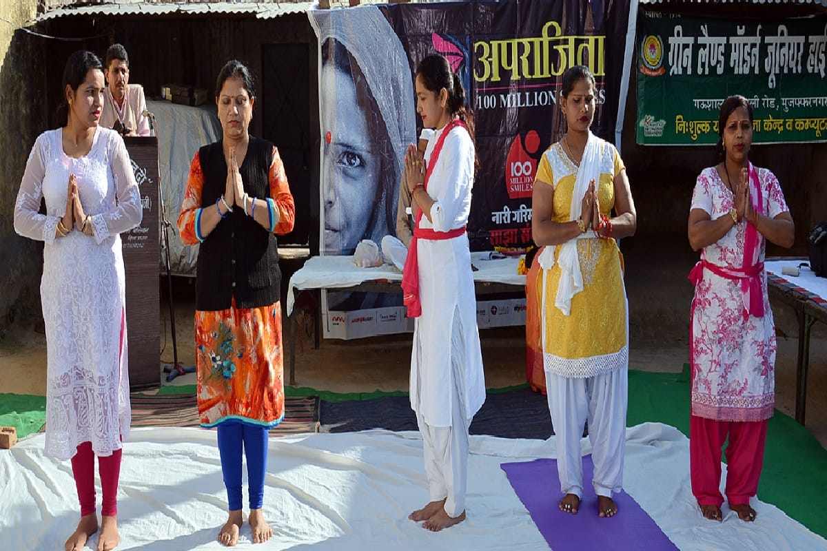 Aparajita Amar Ujala campaign: Yoga practiced by women