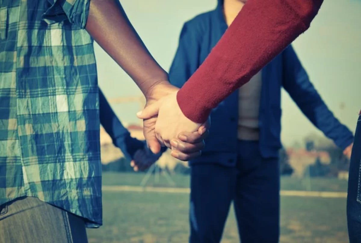 know about polyamorous relationships pros and cons