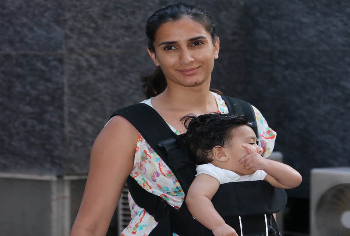 Kedarnath producer Pragya Kapoor on the outing with her baby