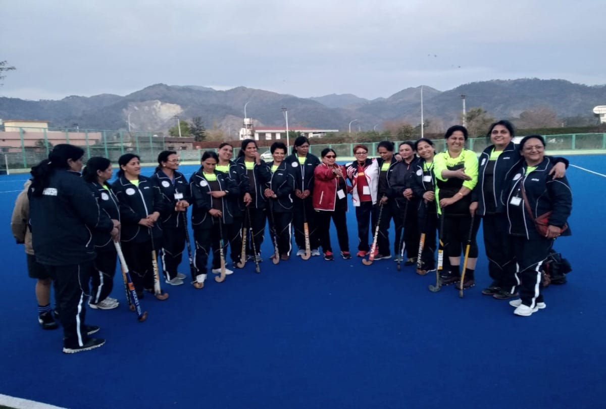 These women played hockey at the age of 67 in solan himachal