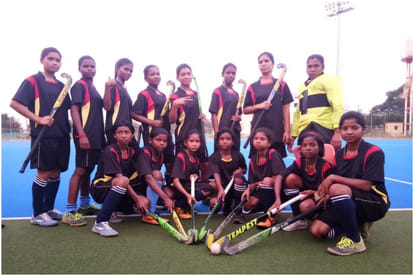 ITBP created hockey team of tribal girls, who did not come to shoe booth