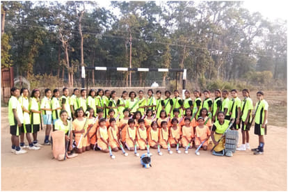 ITBP created hockey team of tribal girls, who did not come to shoe booth
