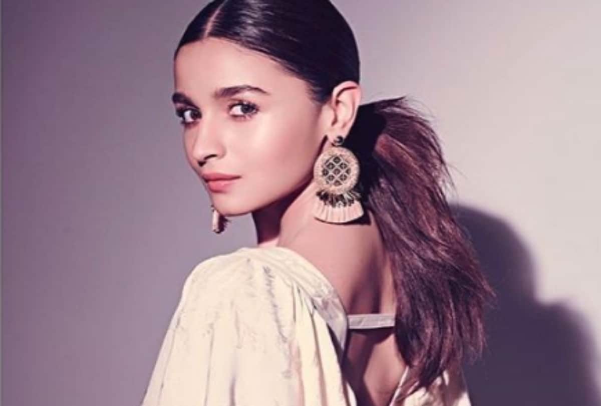 Lok Sabha Elections 2019 Alia Bhatt would not vote because she has British citizenship