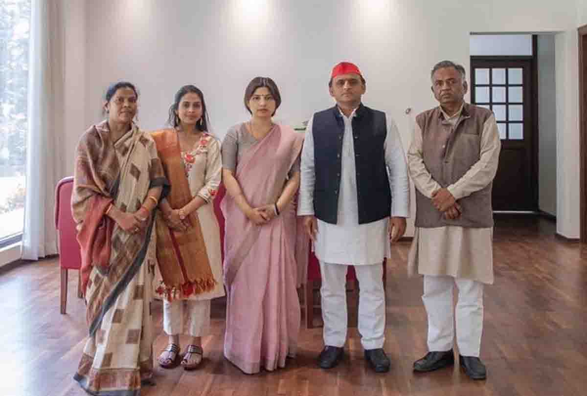 know about dimple yadav
