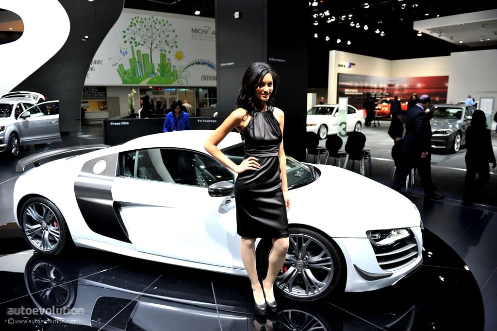 Women's Day: indian women's favourite automatic amt and CVT cars in india