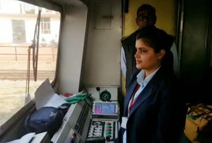 international women's day lady staff run EMU Passenger train agra to delhi