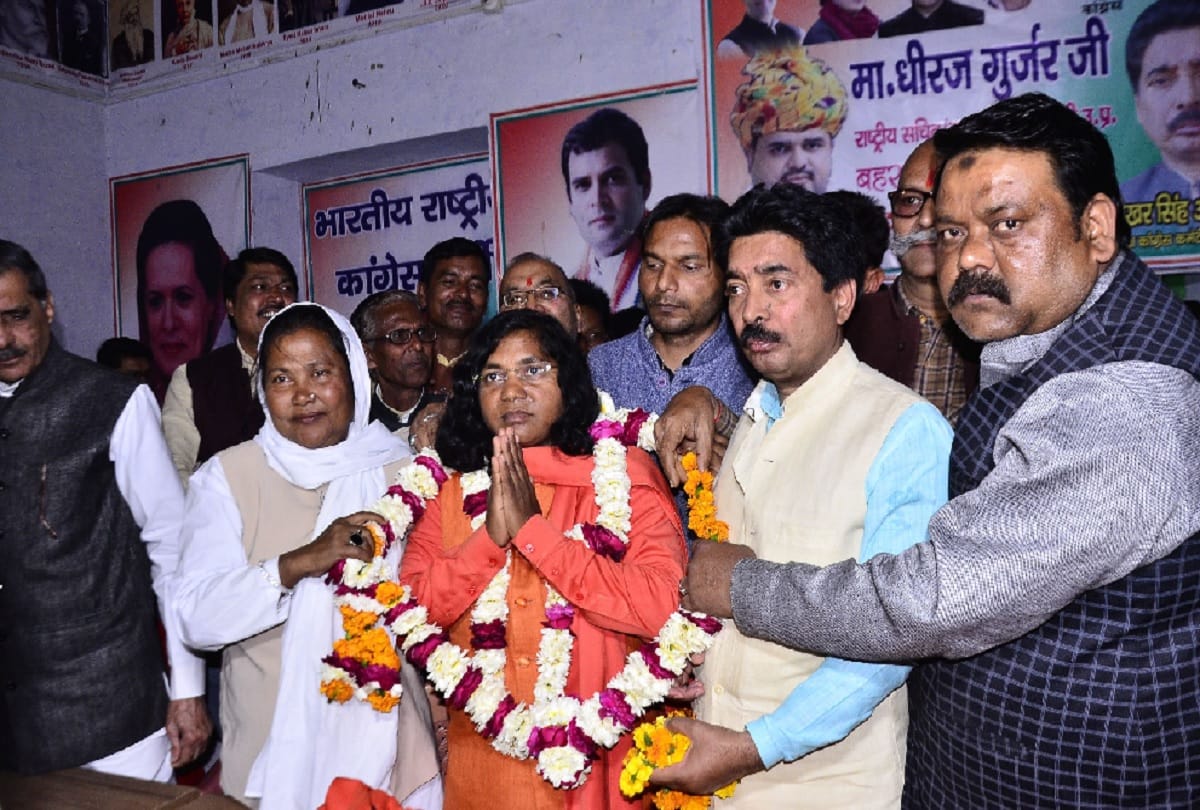 Not a watchman, pm is shareholder in money going abroad says Savitri Bai Phule