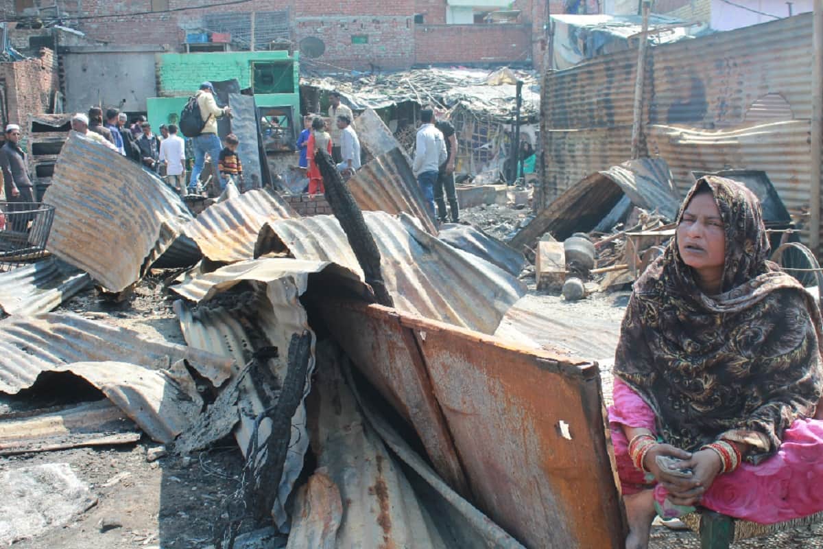 ire opens the poles Illegal trade of smack  mafia was going on in  fish market in Meerut
