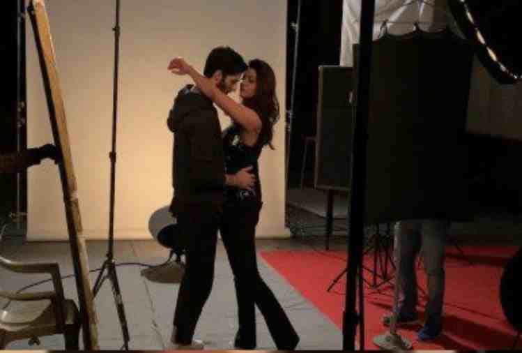 sushmita sen share a video with boyfriend rohman shawl look at her cute bonding