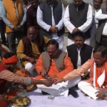 शिलान्यास करते दिनेश शर्मा