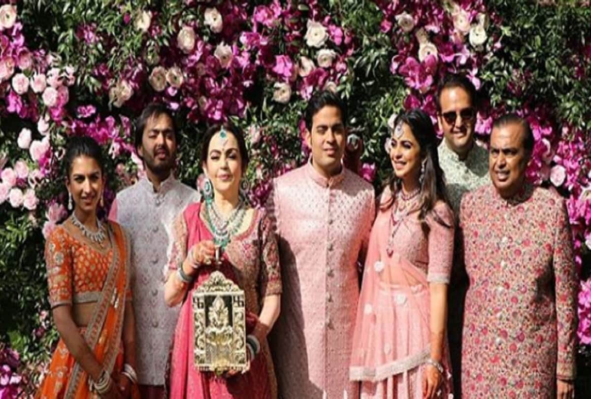 mukesh ambani Birthday special know facts of his son Akash Ambani Wedding with Shloka Mehta