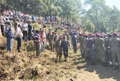 Paratrooper late Amit kumar funeral in kangra himachal
