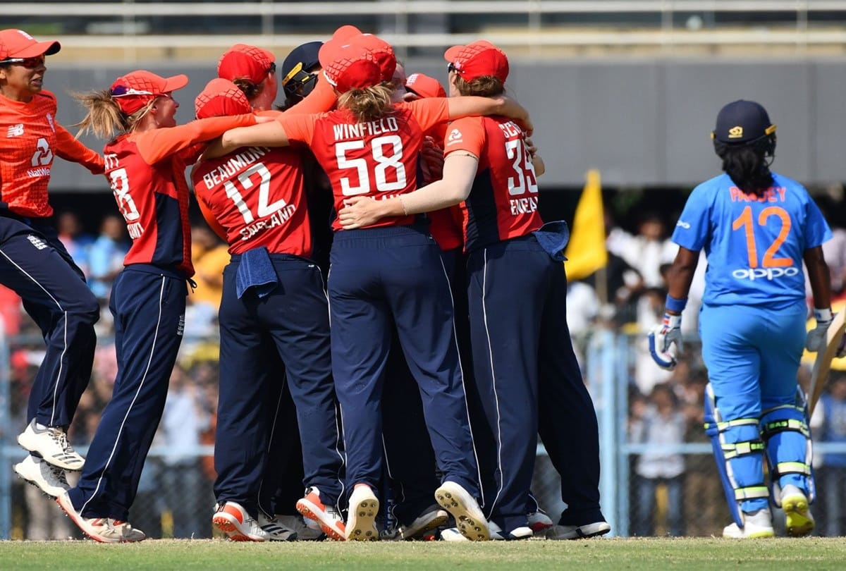 Indian women lost third t-20, England white wash t-20 series by 3-0