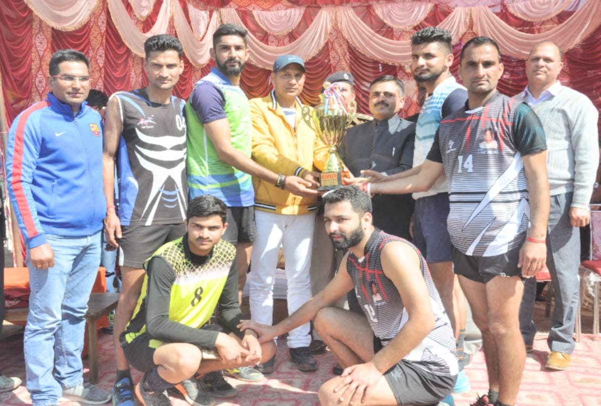 kangra won volleyball championship in mandi shivratri festival