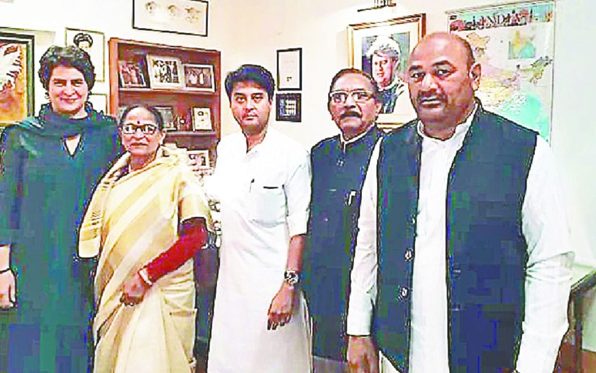 ormer MP Omvati and her husband RK Singh were included in Congress