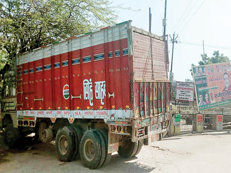 Overload mangled truck trapped, jammed for five hours