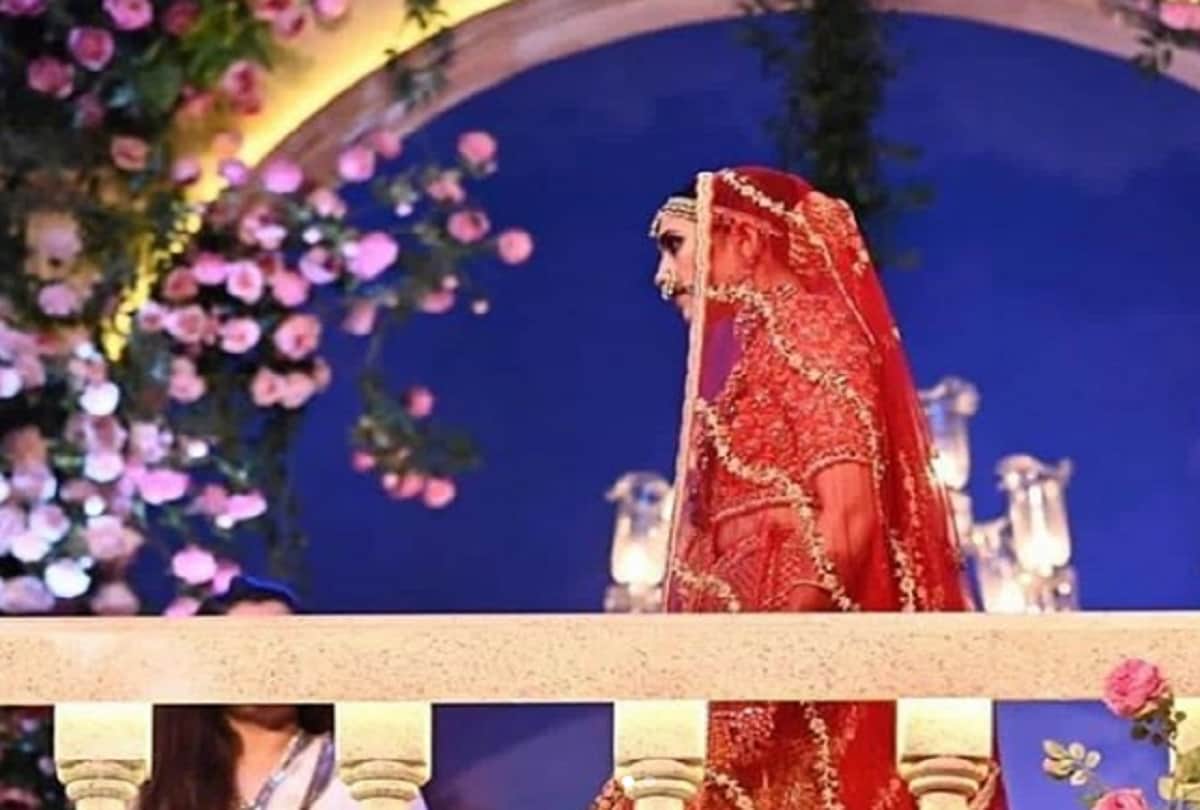 Akash Ambani wedding ambani family to Akash Ambani And Shloka Mehta photos