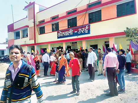 After five rounds, the car sought in dowry, riot