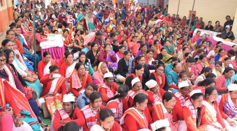 Holi songs in Holi songs on women