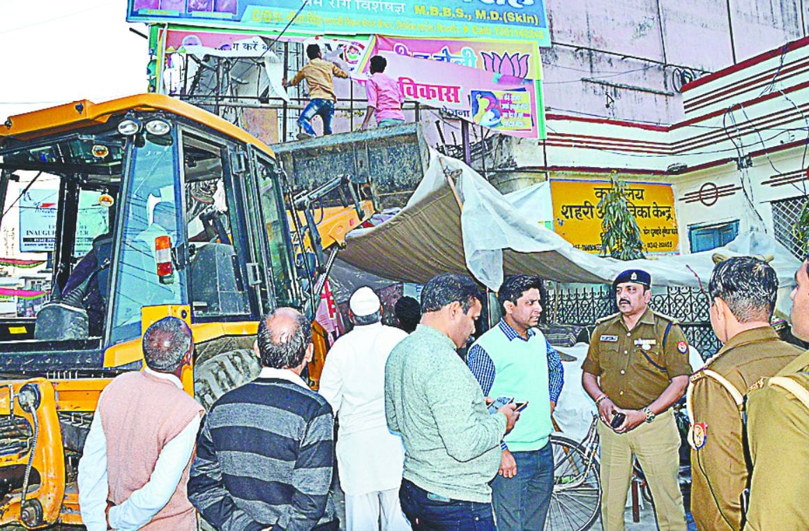 Carry out hoardings and banners as soon as the Code of Conduct
