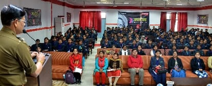 बुलंद हौसलों से आज आसमान छू रहीं बेटियां