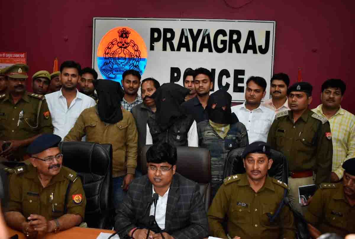 Prayagraj: Four gangsters arrested in encounter, revealing petrol pump robbery in Nawabganj