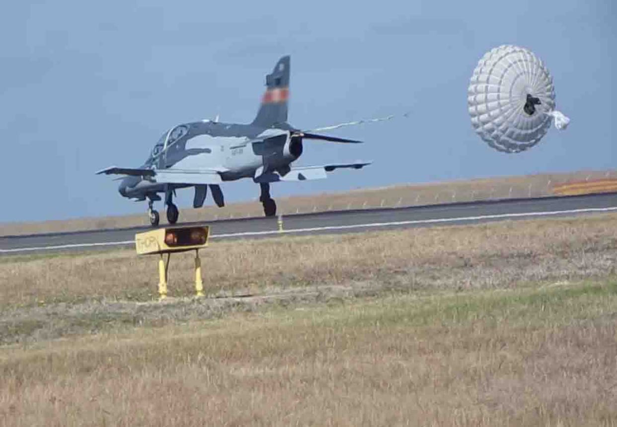 Parachute of Hawk aircraft will be  built in OPF
