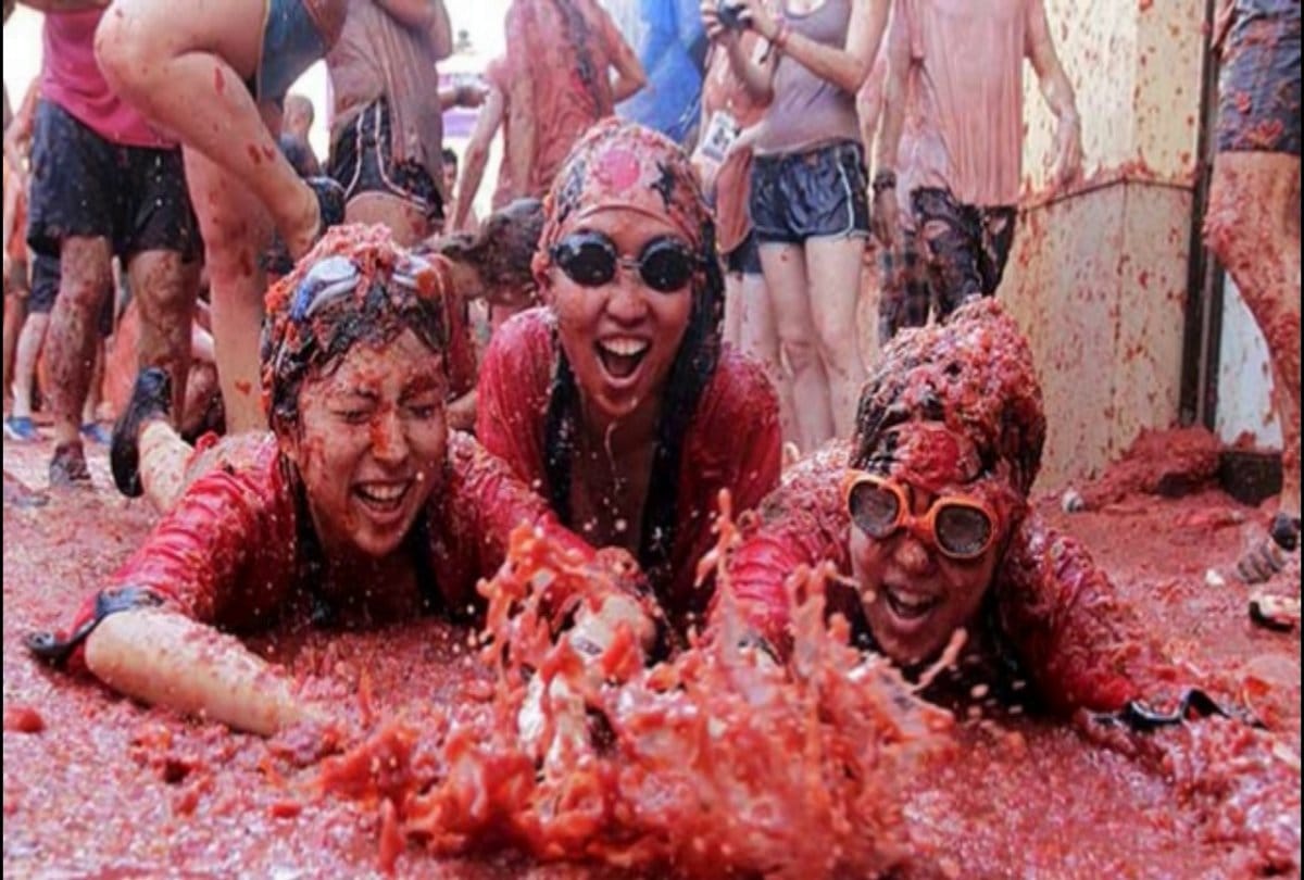 Holi 2019 best destination for celeberate holi