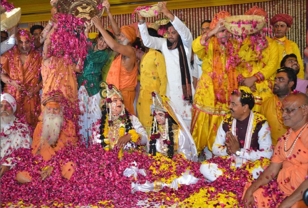 holi 2019 celebrations in raman reti ashram mahavan