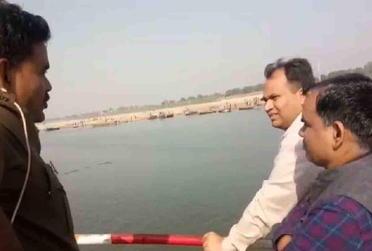 sand mining in bank of yamuna