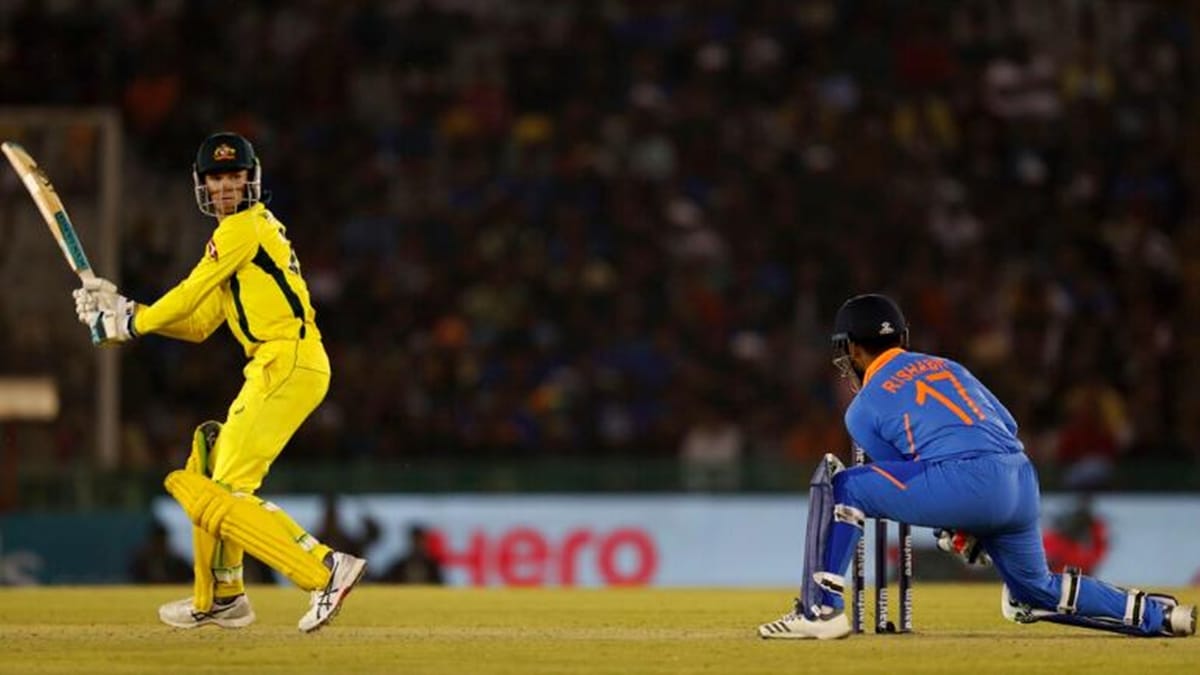 rishabh pant troll on social media after copied ms dhoni stumping style