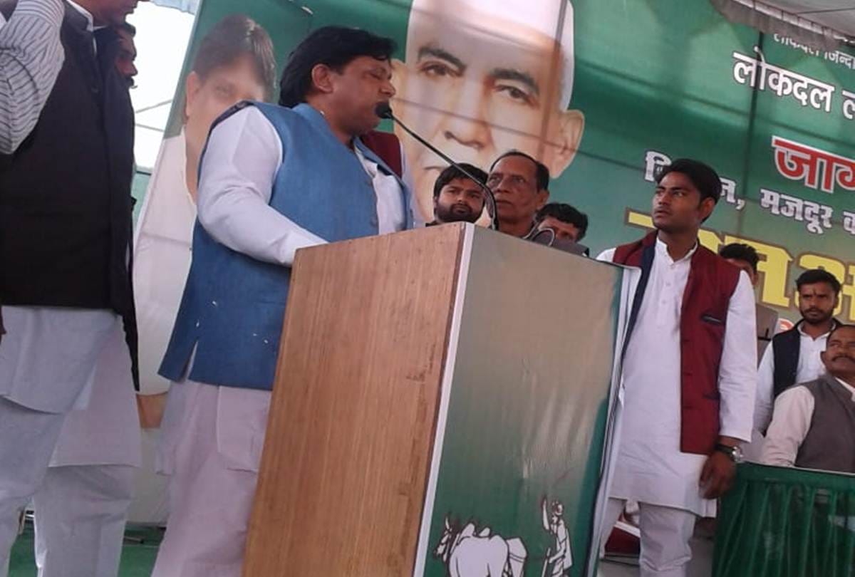 Narendra Modi is getting political gains by calling Pakistan, Says Sunil Singh