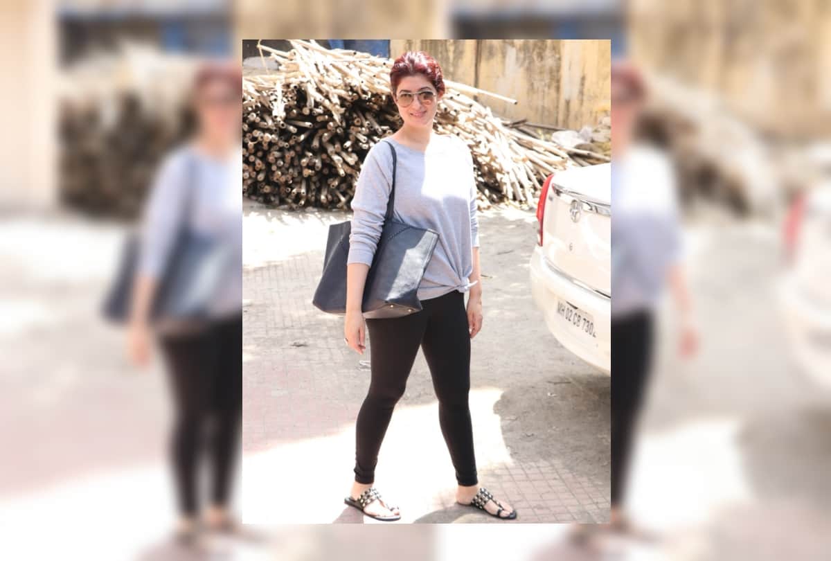 Twinkle Khanna spotted outside gym and her outfit has our attention