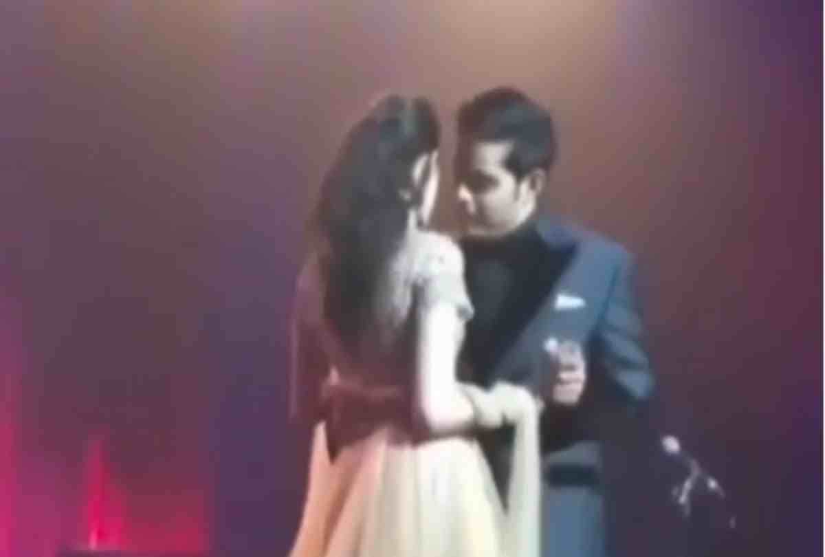 akash ambani and shloka mehta liplock at their reception video viral