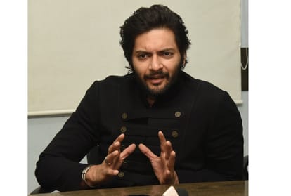 tigmanshu dhulia and ali fazal in amar ujala office.