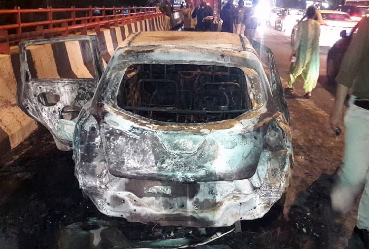 delhi car fire case Three years old Siddhi is pointing match light