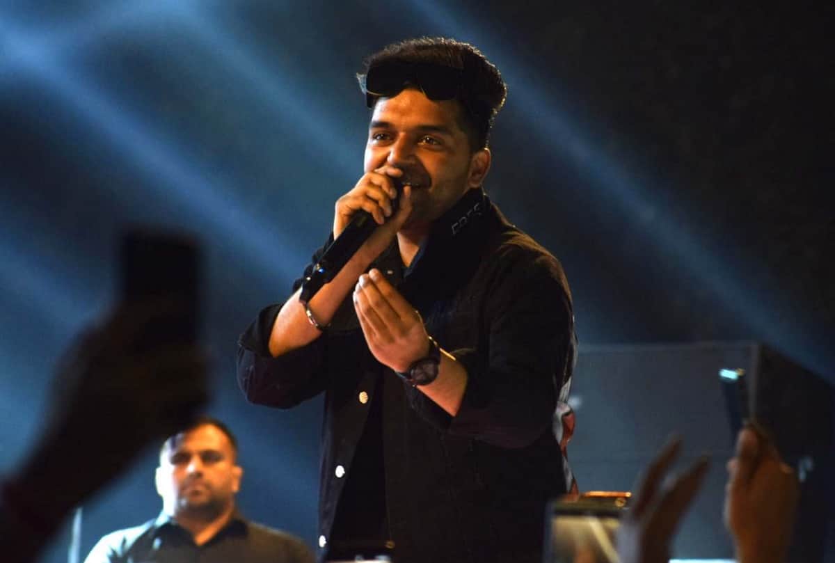 Guru Randhawa issues an apology after arrested in Mumbai club raid