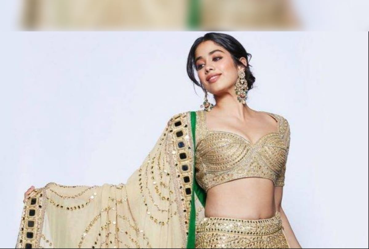 Janhvi Kapoor will play double role in Rooh Afza like her mom Sridevi who play role in ChaalBaaz