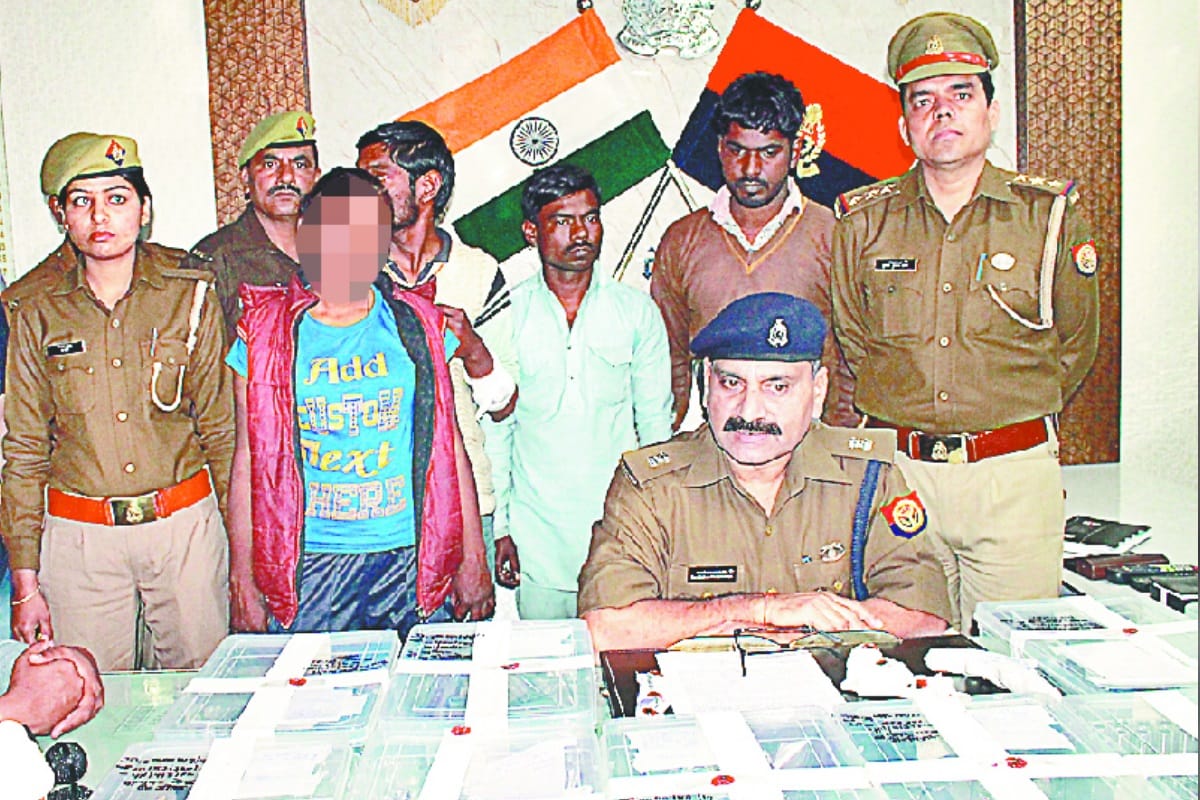 police arrested a lady who was running a thief gang in Meerut, pistols recovered