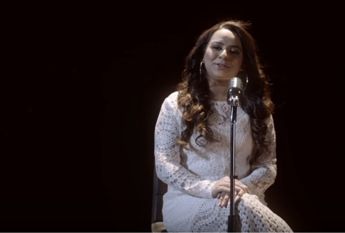 Digital review of Mehek Maru Aaja Piya song