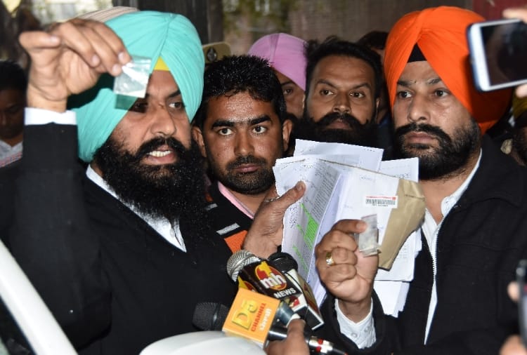 MLA Simarjit Singh Bains purchased chitta on facebook live in ludhiana